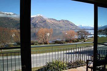 Motel The Moorings And 4*