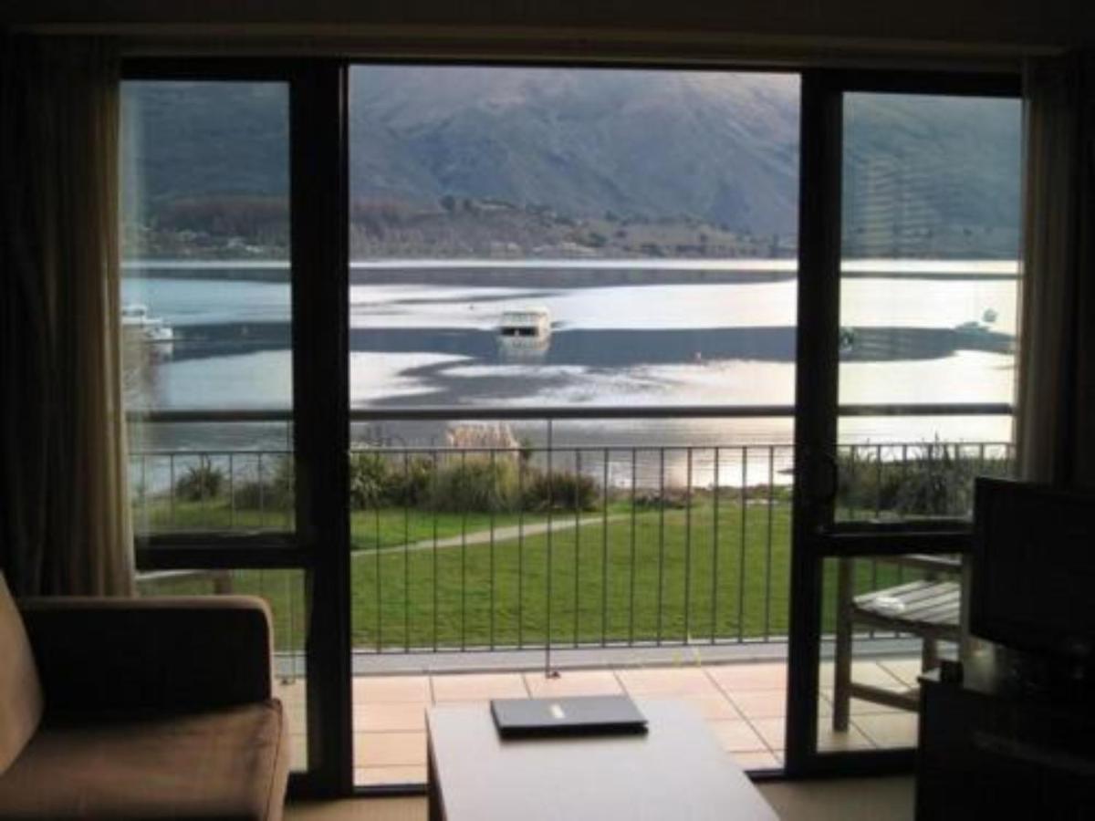 The Moorings And Motel 4*